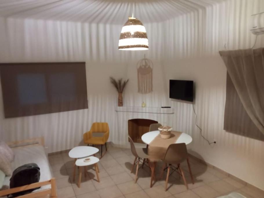 Studio 'Katerina By The Sea' Salamis Bagian luar foto