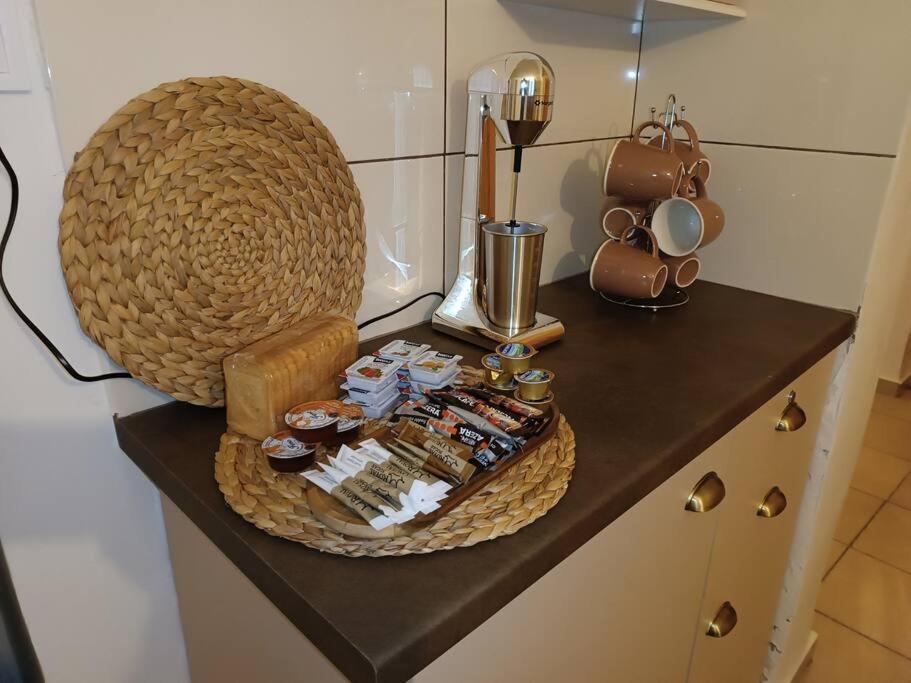 Studio 'Katerina By The Sea' Salamis Bagian luar foto